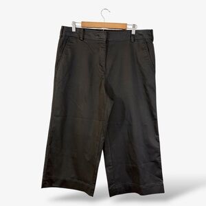 Chico’s Black Wide Leg Crop Pants Size 2.5P (14P) Casual Chino Minimalist Office